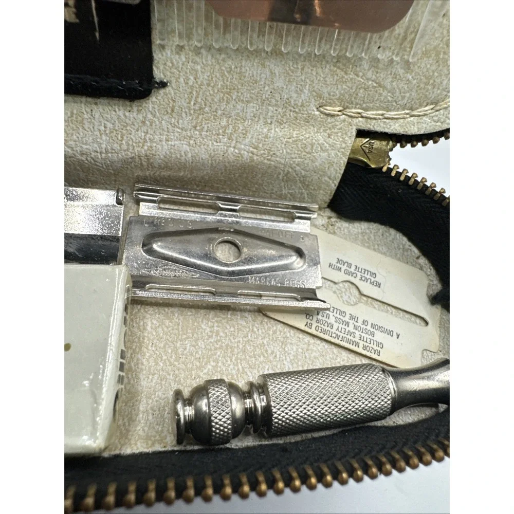 Vintage Swank Clothes Brush Travel Grooming Case Cowhide Leather With Razor